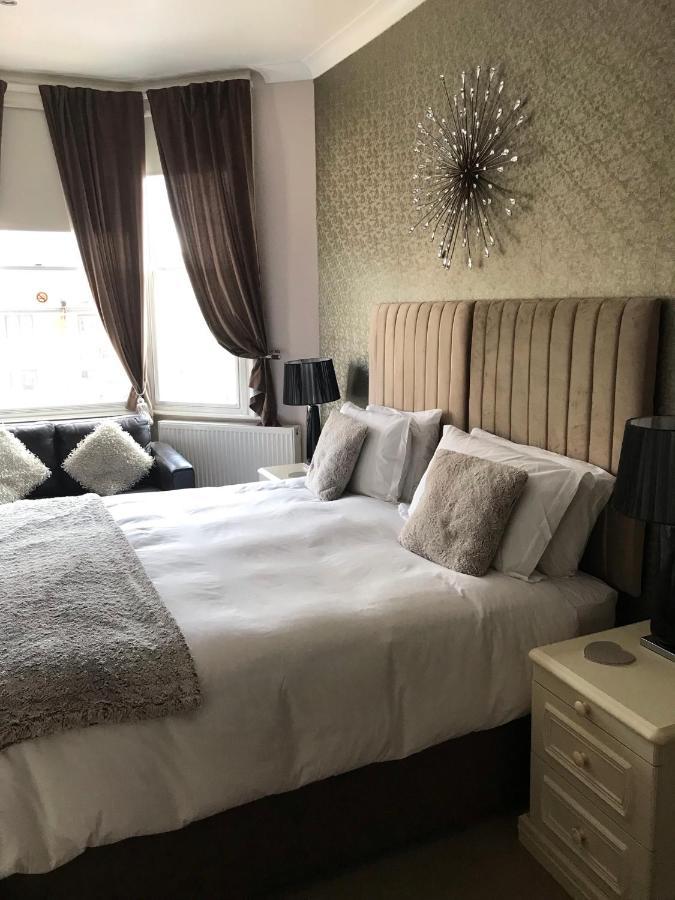 Ashmira Guest House Веймут Екстер'єр фото