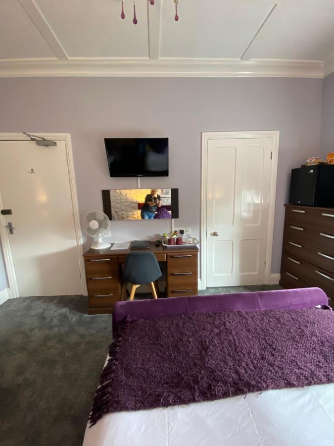 Ashmira Guest House Веймут Екстер'єр фото