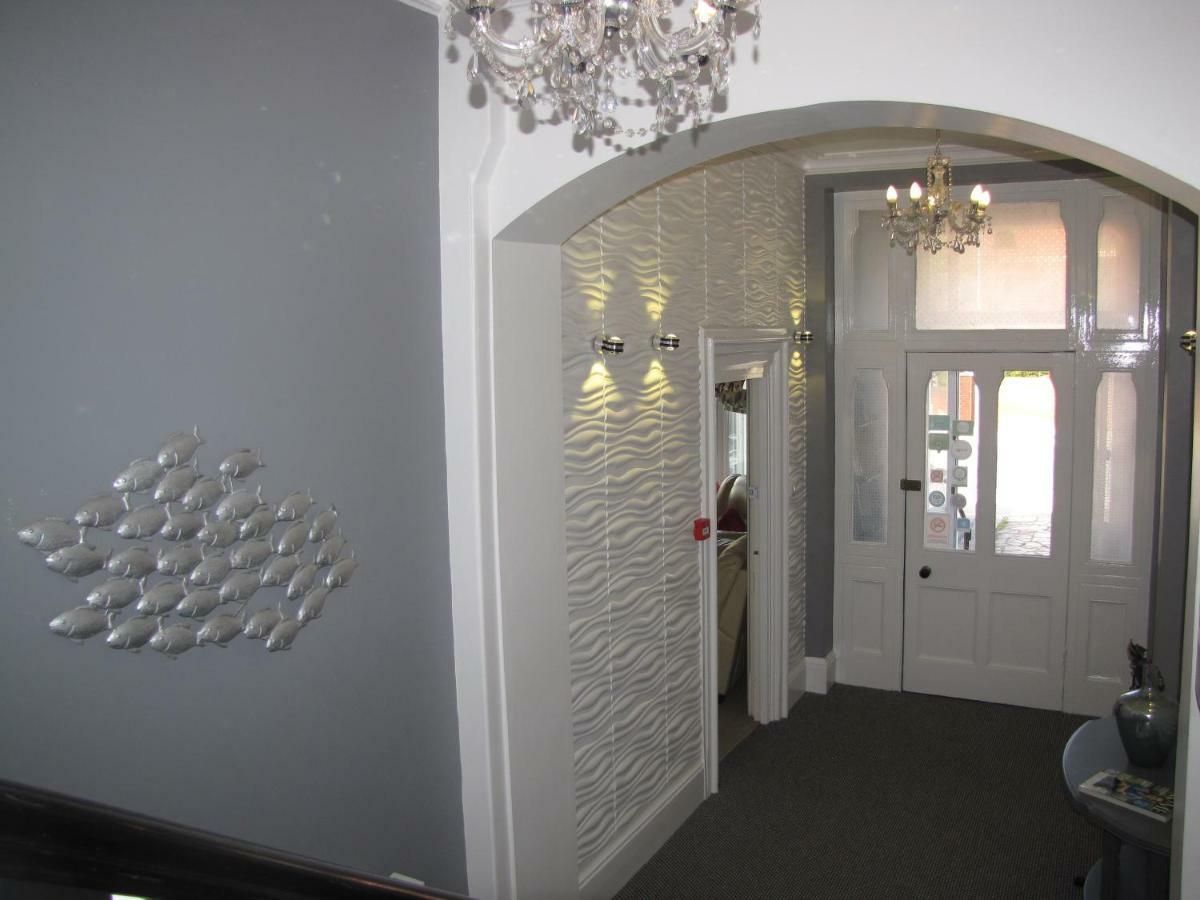 Ashmira Guest House Веймут Екстер'єр фото